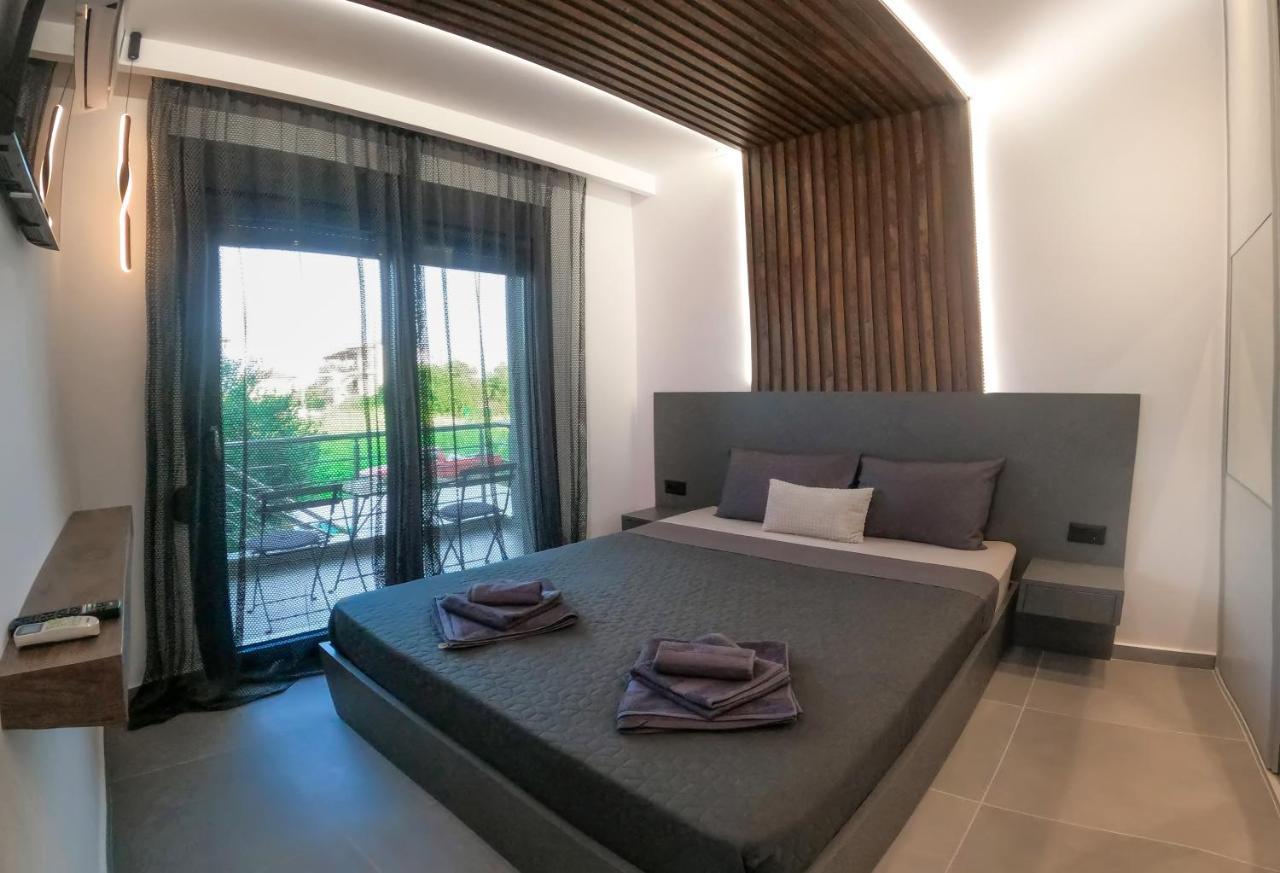 Berries Luxury Apartments Nea Moudania Ngoại thất bức ảnh
