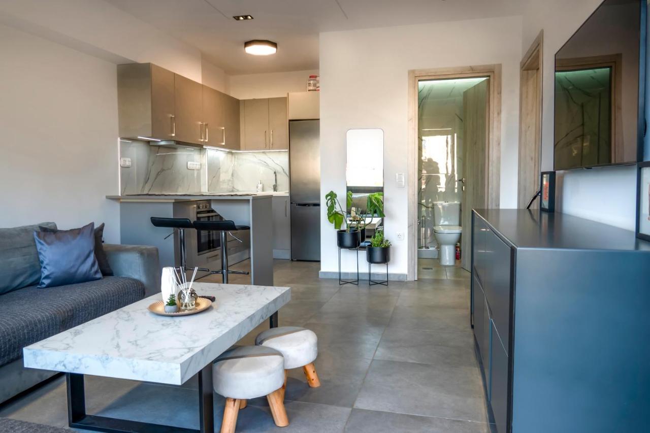 Berries Luxury Apartments Nea Moudania Ngoại thất bức ảnh