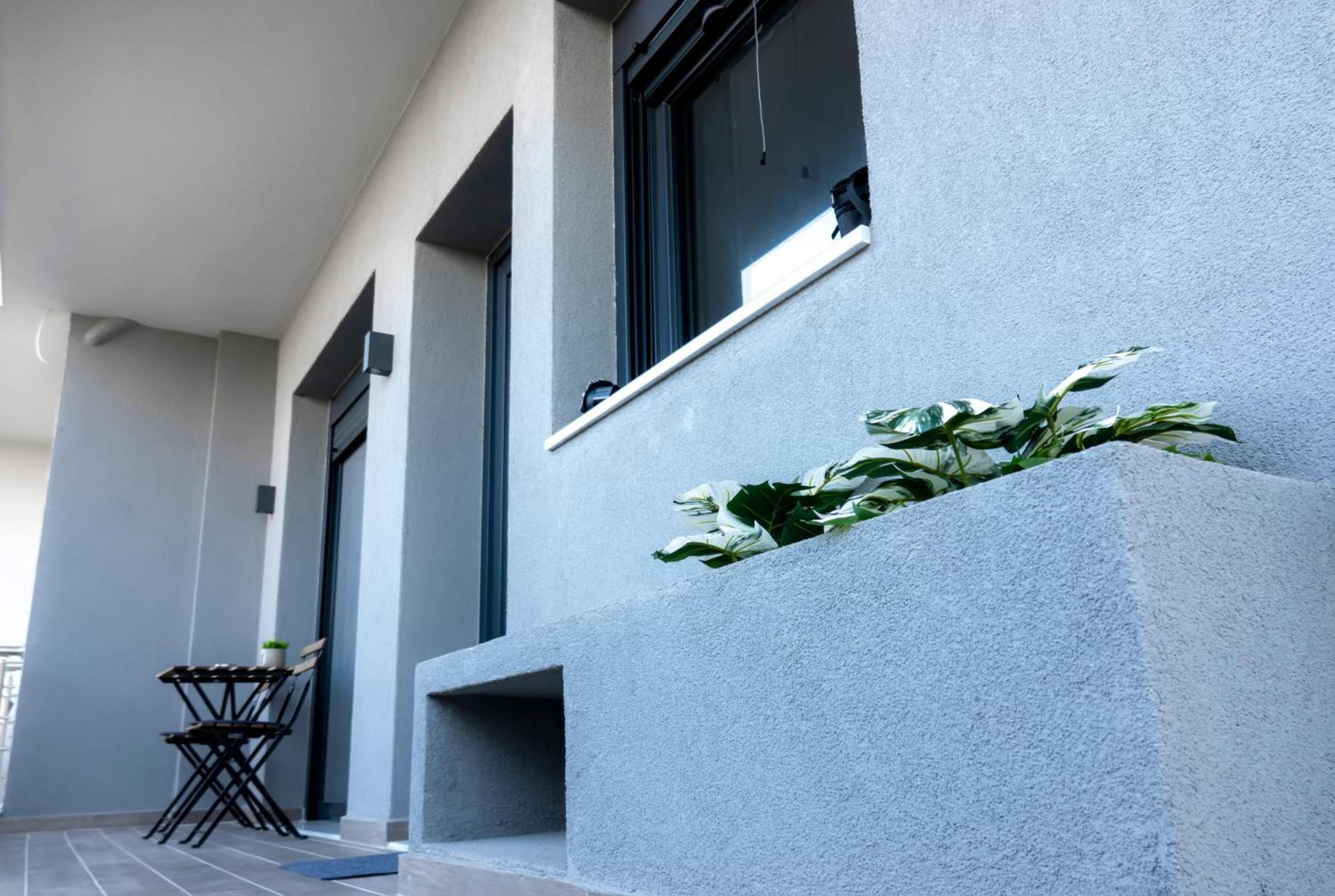 Berries Luxury Apartments Nea Moudania Ngoại thất bức ảnh